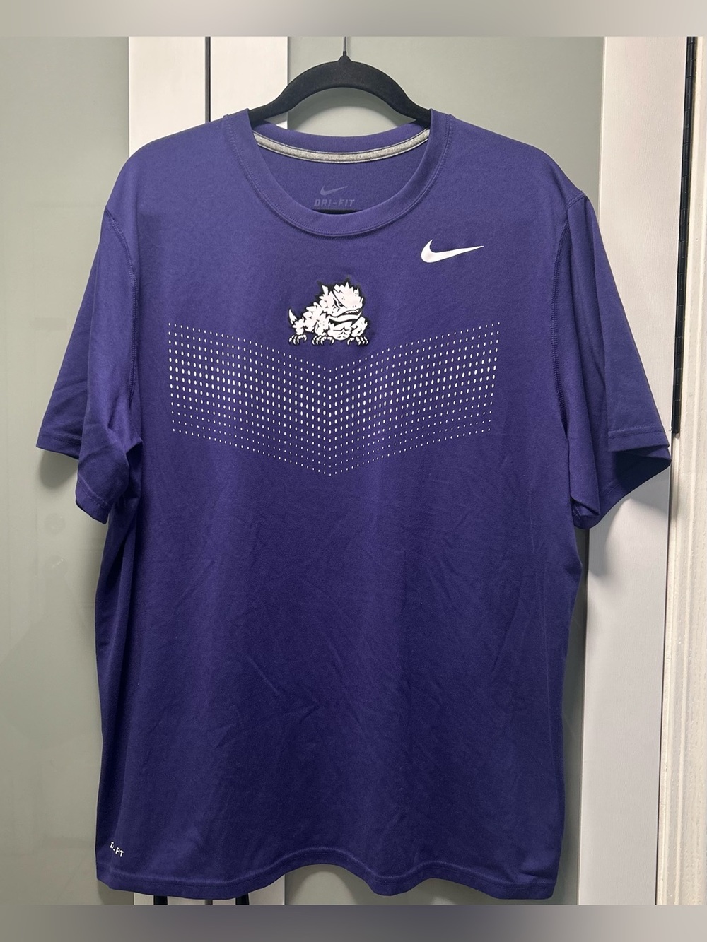 TCU Horned Frogs Shirt Men’s 
XL  Purple Crewneck Swoosh Logo
The Nike Tee Dri